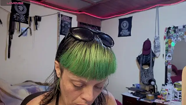 freyaa sorcerees online show from 11-23-25, 02:43