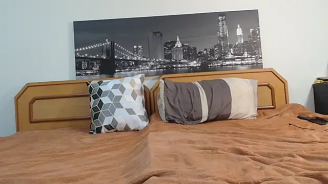 yourhoneyfemboy online show from 03-13-25, 09:32