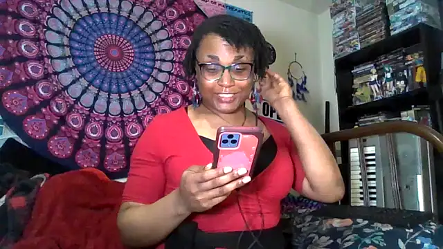 Snapshot of GardeniaFields chatting on 06-13-26, 05:49 GardeniaFields online show from 06-13-26, 05:49