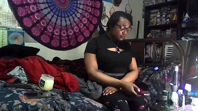 GardeniaFields online show from 12-21-25, 04:47