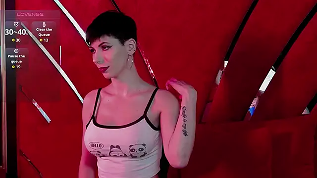 Roxxy Rouge online show from 11-30-25, 05:47