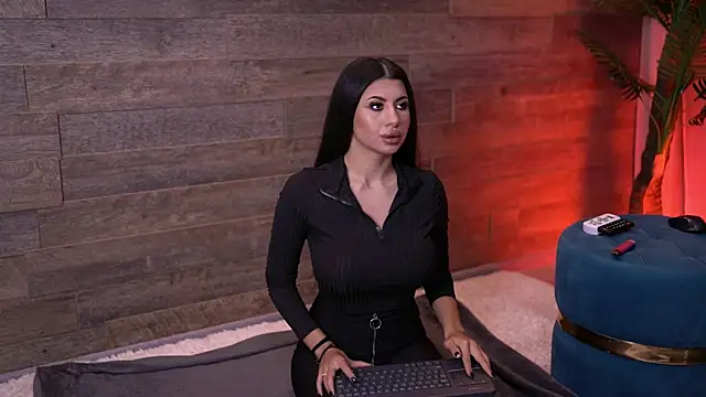 TanyaVonDe online show from 11-21-25, 06:51