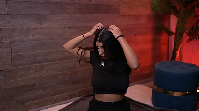 TanyaVonDe online show from 11-29-25, 06:08