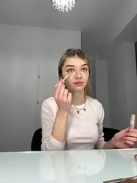 Snapshot of Barbie69Doll chatting on 03-13-25, 05:33 Barbie69Doll online show from 03-13-25, 05:33