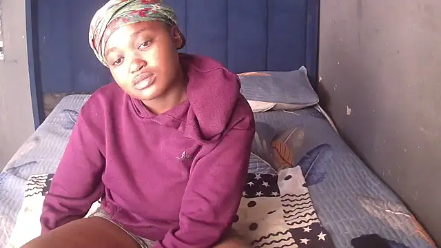 SexyShybarbie online show from 07-27-26, 07:48