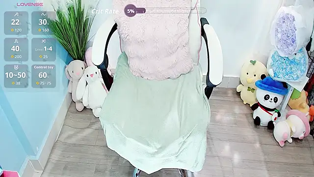 Snapshot of Be_Joy chatting on 09-22-25, 01:50 Be Joy online show from 09-22-25, 01:50