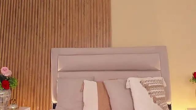 FatimaEvans online show from 11-24-25, 05:57