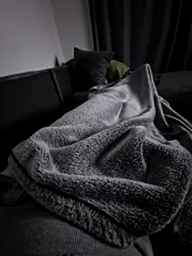 Smokeym123 online show from 12-19-25, 05:43