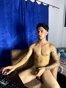 Snapshot of Zayn_kane chatting on 09-19-25, 12:03 Zayn kane online show from 09-19-25, 12:03