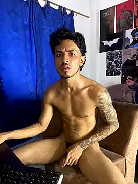 Snapshot of Zayn_kane chatting on 10-19-25, 07:38 Zayn kane online show from 10-19-25, 07:38