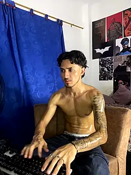 Snapshot of Zayn_kane chatting on 10-12-25, 12:34 Zayn kane online show from 10-12-25, 12:34