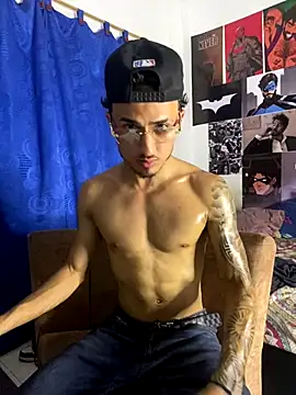 Snapshot of Zayn_kane chatting on 10-16-25, 02:09 Zayn kane online show from 10-16-25, 02:09