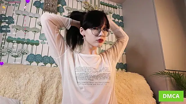 Snapshot of JodyHeap chatting on 09-17-25, 05:37 JodyHeap online show from 09-17-25, 05:37