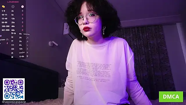 Snapshot of JodyHeap chatting on 04-22-26, 05:25 JodyHeap online show from 04-22-26, 05:25
