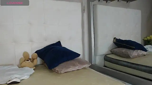 willow smitt online show from 12-05-25, 12:59