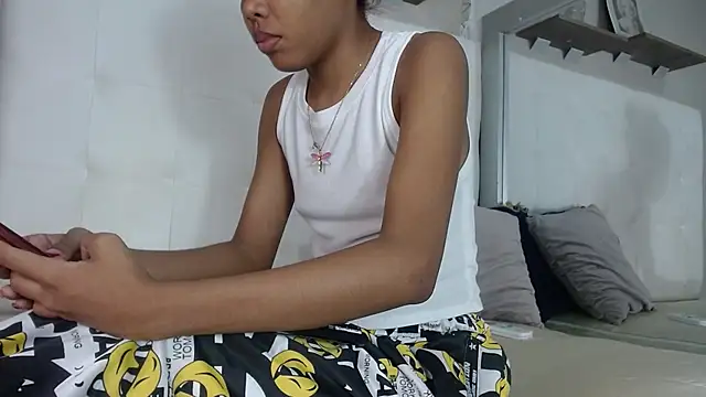 willow smitt online show from 11-06-25, 12:20