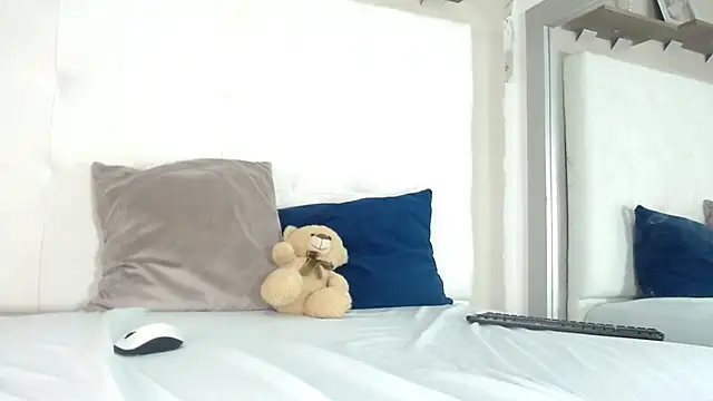 willow smitt online show from 10-29-25, 12:59