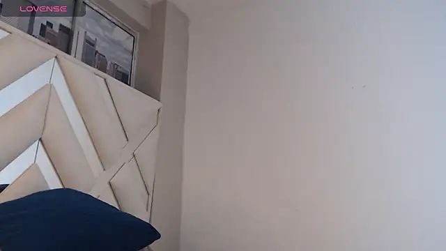 willow smitt online show from 03-10-26, 01:15