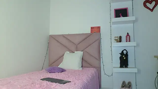 Snapshot of eva_sin18 chatting on 05-03-26, 11:30 eva sin18 online show from 05-03-26, 11:30