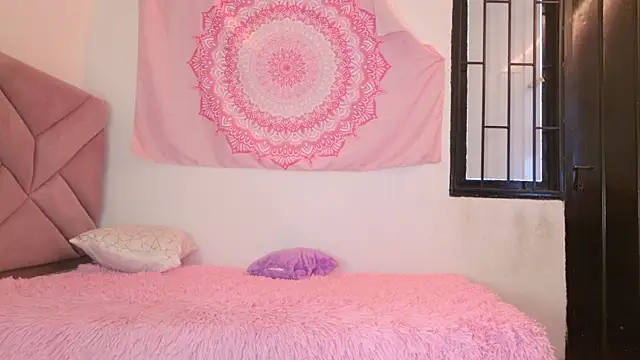 eva sin18 online show from 07-26-26, 08:38