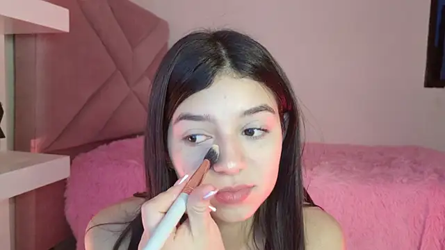 Snapshot of eva_sin18 chatting on 05-30-26, 11:32 eva sin18 online show from 05-30-26, 11:32