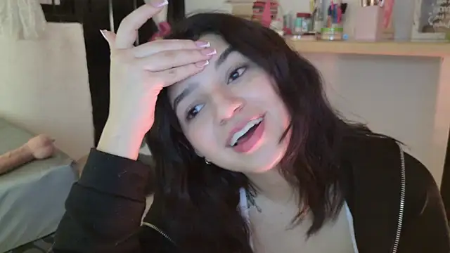 Snapshot of eva_sin18 chatting on 06-08-26, 01:28 eva sin18 online show from 06-08-26, 01:28