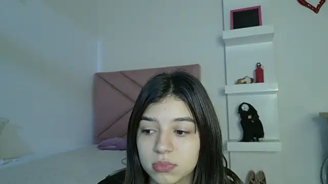 Snapshot of eva_sin18 chatting on 05-20-26, 11:13 eva sin18 online show from 05-20-26, 11:13