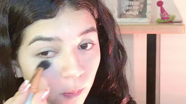Snapshot of eva_sin18 chatting on 06-07-26, 11:32 eva sin18 online show from 06-07-26, 11:32