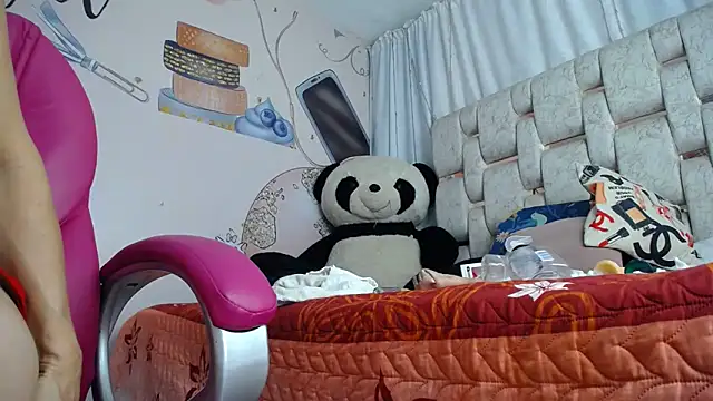 Snapshot of margott_22_ chatting on 06-01-26, 06:18 margott 22 online show from 06-01-26, 06:18