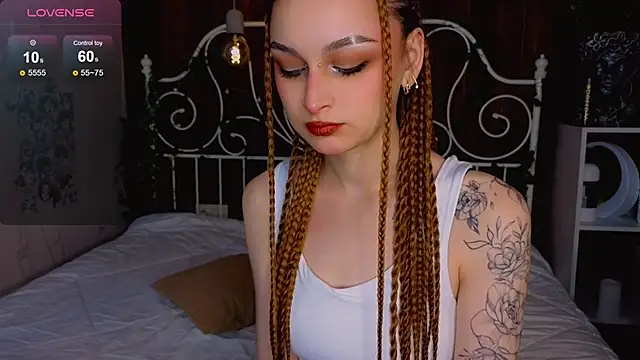 Snapshot of WilonaBiddix chatting on 03-23-25, 07:53 WilonaBiddix online show from 03-23-25, 07:53