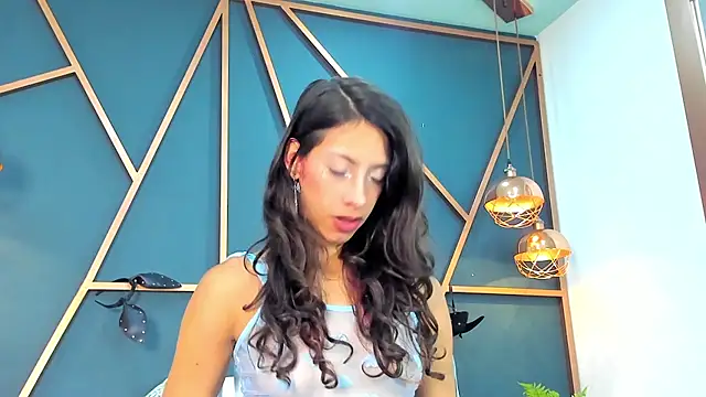 Lia Valmont online show from 03-16-26, 03:26