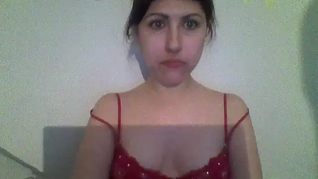 Snapshot of _briarxrose chatting on 06-11-26, 12:57 briarxrose online show from 06-11-26, 12:57