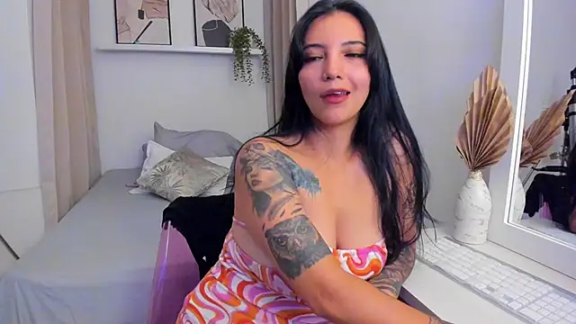 Snapshot of roxy_hell chatting on 06-17-26, 11:36 roxy hell online show from 06-17-26, 11:36
