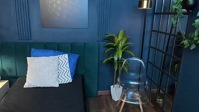 roxy hell online show from 02-12-26, 02:50