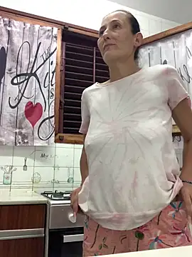 Snapshot of alexandraa12 chatting on 09-30-25, 11:33 alexandraa12 online show from 09-30-25, 11:33