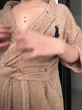 VictoriaGerard Pink online show from 04-07-26, 08:21