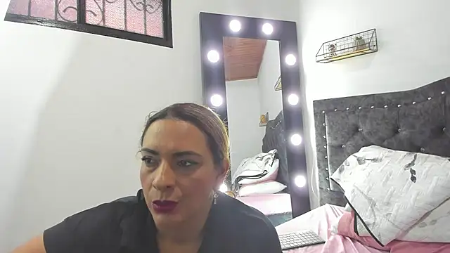 Milf-Prettyboobs online show from 03-04-26, 11:12