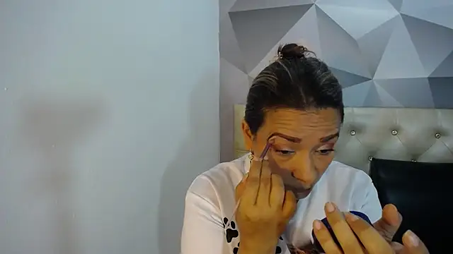 Milf-Prettyboobs online show from 11-23-25, 11:09