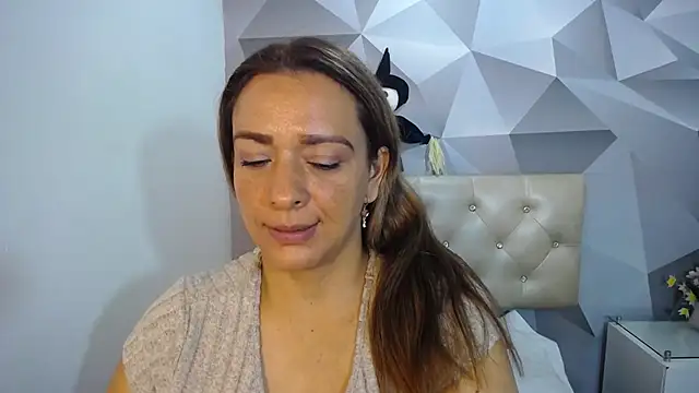 Milf-Prettyboobs online show from 10-29-25, 06:29