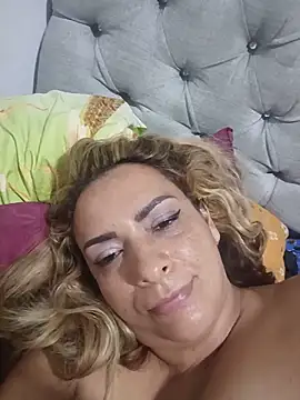 Snapshot of Milf-Prettyboobs chatting on 05-31-26, 04:18 Milf-Prettyboobs online show from 05-31-26, 04:18