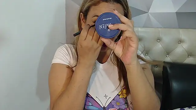 Milf-Prettyboobs online show from 01-10-26, 06:25