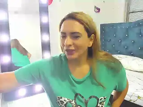 Milf-Prettyboobs online show from 03-12-26, 11:20