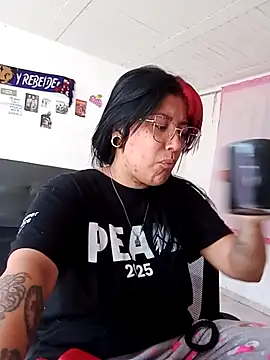 DaniPoison online show from 02-10-26, 02:49