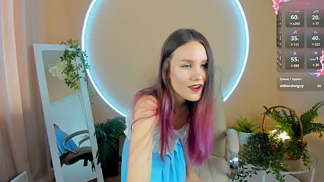 Snapshot of Clare__Florence chatting on 03-22-25, 01:08 Clare Florence online show from 03-22-25, 01:08