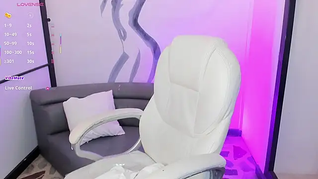 VanessaScott  online show from 03-18-25, 07:44