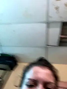 Snapshot of val_zx chatting on 09-30-25, 04:13 val zx online show from 09-30-25, 04:13