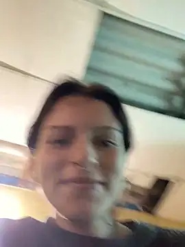 Snapshot of val_zx chatting on 09-20-25, 07:41 val zx online show from 09-20-25, 07:41