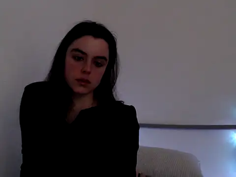 Snapshot of Luanalov9 chatting on 03-12-25, 10:28 Luanalov9 online show from 03-12-25, 10:28