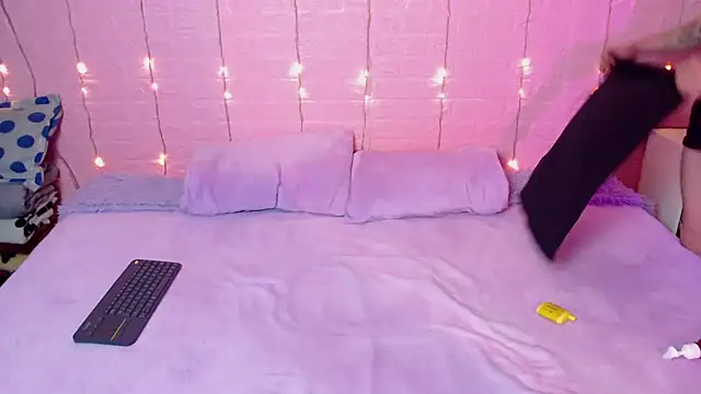 wet valery online show from 02-18-26, 07:10