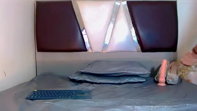 alexsandra kiss online show from 11-17-25, 11:25